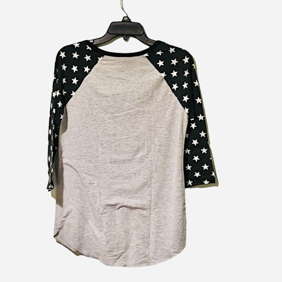 Rue 21 New York Logo Labeled Quarter Sleeve Stars Baseball T-Shirt - Picture 2 of 3